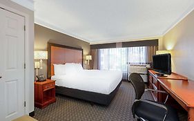 La Quinta Inn And Suites New Orleans Airport